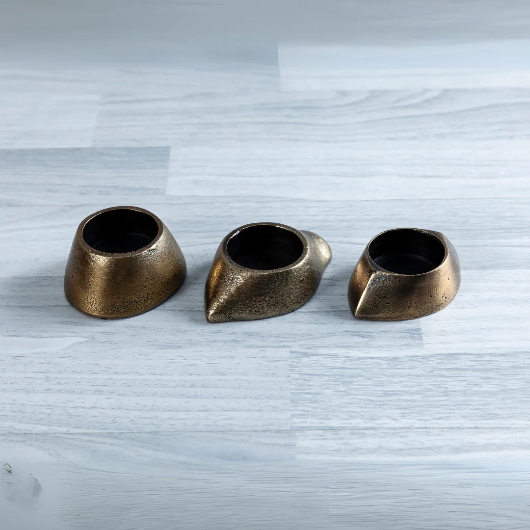 Three Leshya Tea Light Holder made of Aluminium