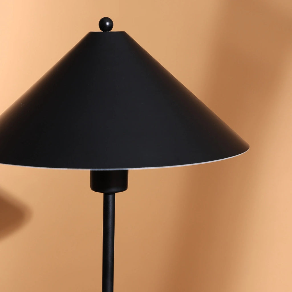 Close up of Black Table Lamp | Minimal Design