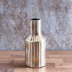 Cano Vase made of silver aluminum with a textured finish in conical shape